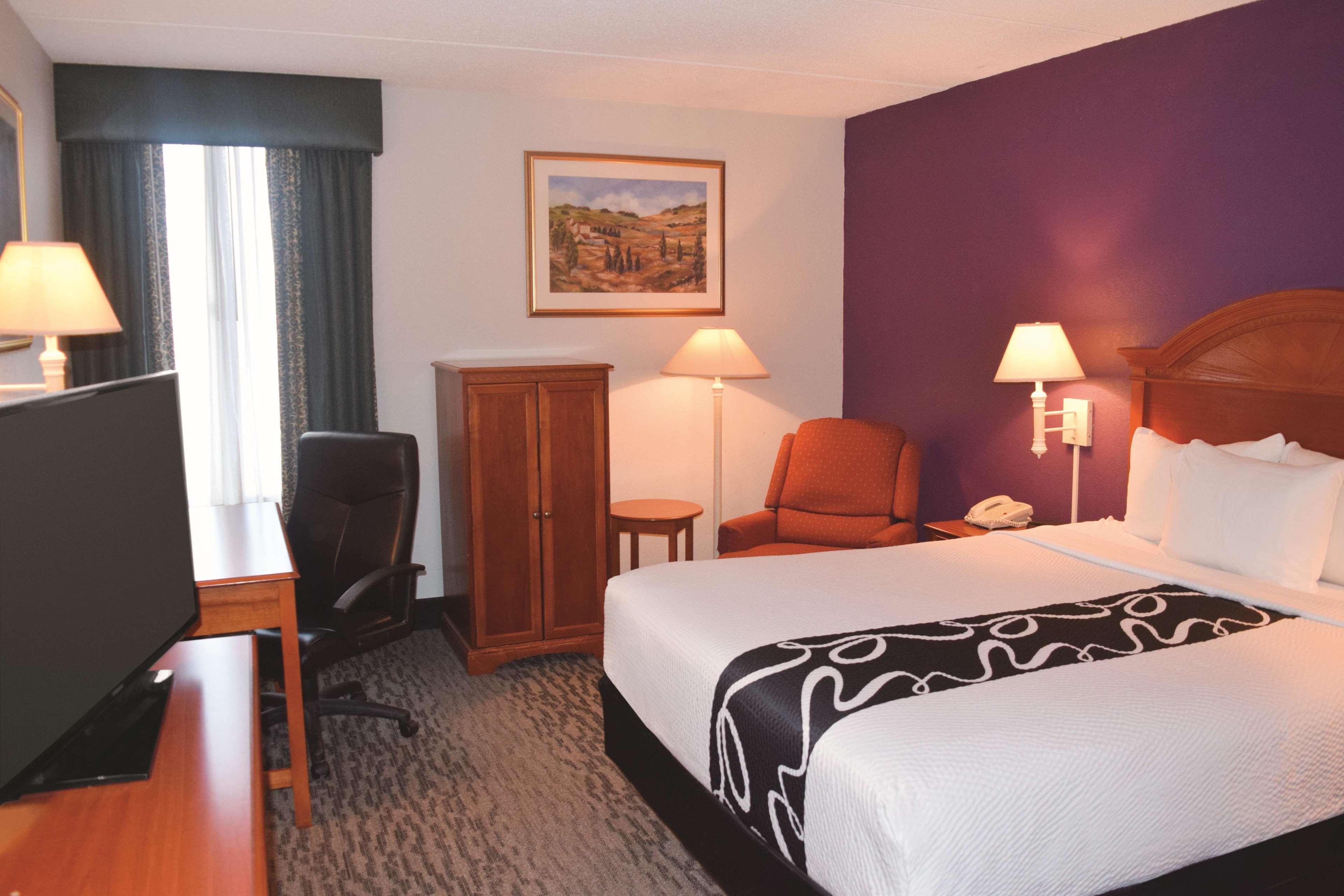 La Quinta Inn By Wyndham Binghamton - Johnson City Buitenkant foto
