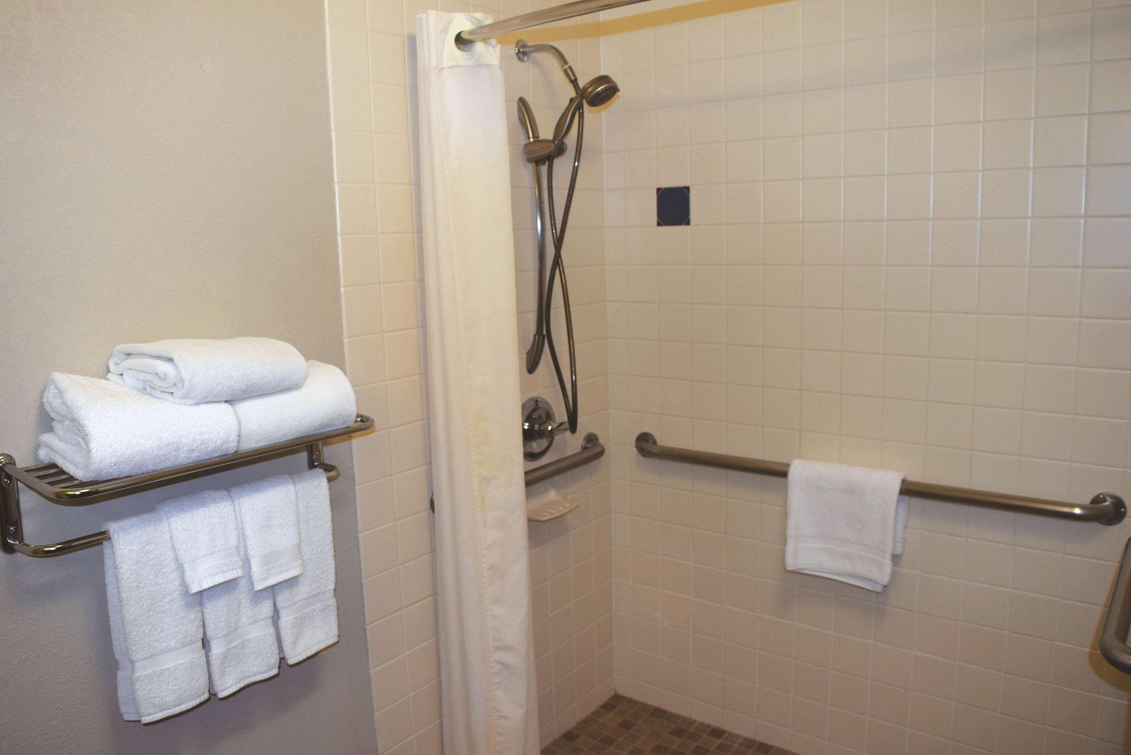 La Quinta Inn By Wyndham Binghamton - Johnson City Buitenkant foto