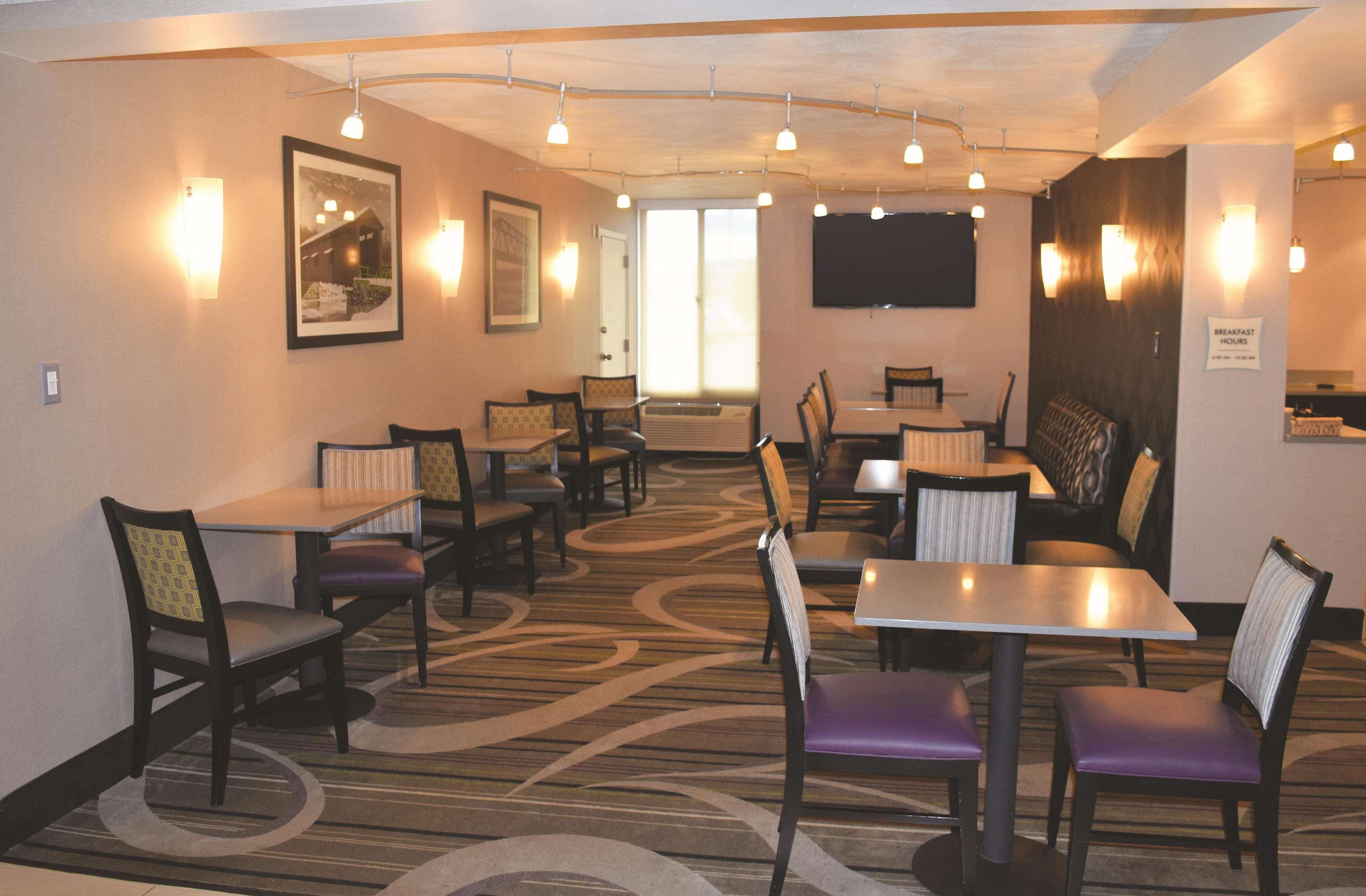 La Quinta Inn By Wyndham Binghamton - Johnson City Buitenkant foto